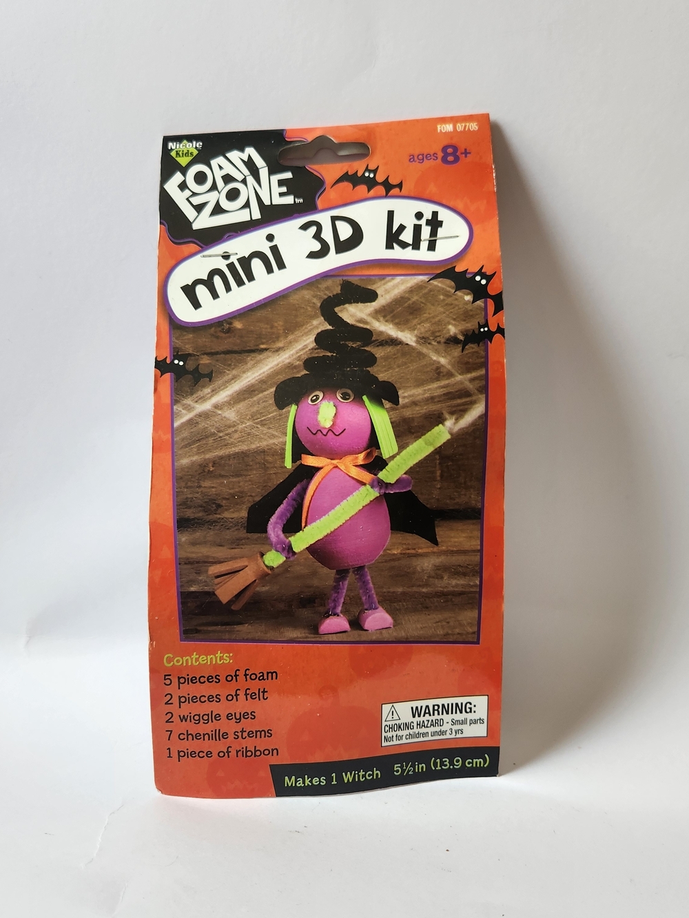 Nicole Kids Foam Zone Witch mini 3-D kit Halloween themed NIB 07705